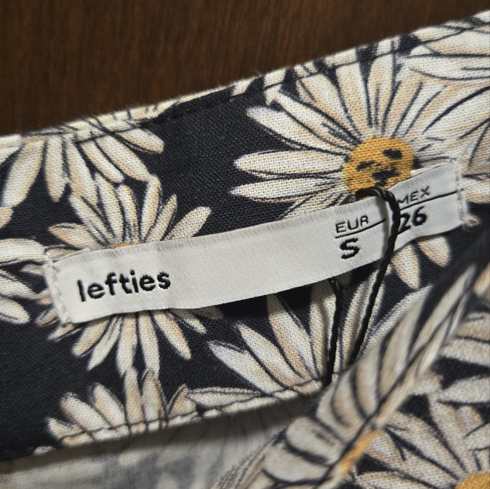 NWT Floral Dress - Picture 3 of 3